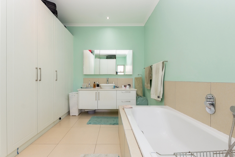 3 Bedroom Property for Sale in Langebaan Country Estate Western Cape